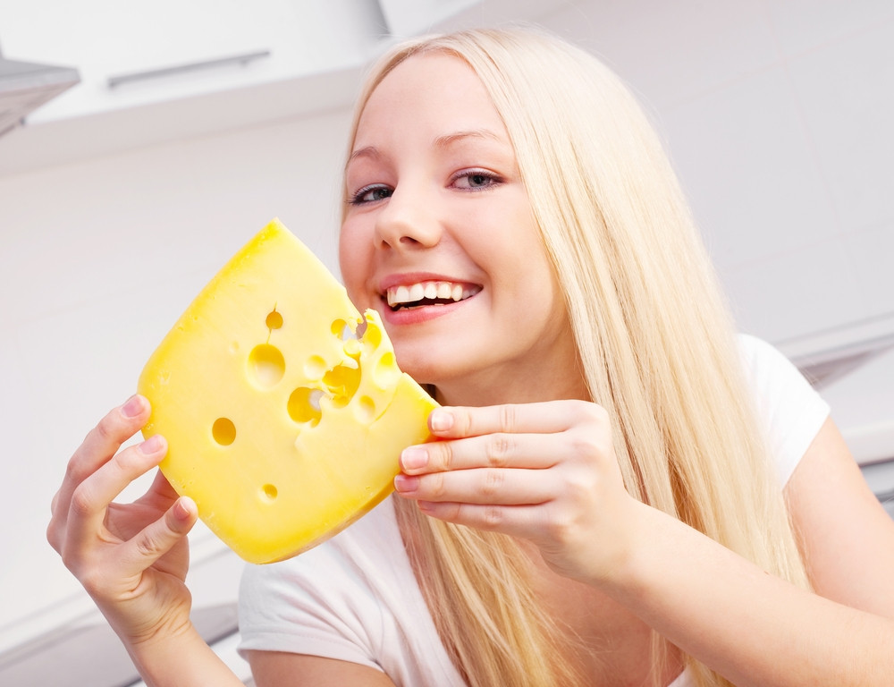 твердый сыр защитит от кариеса
