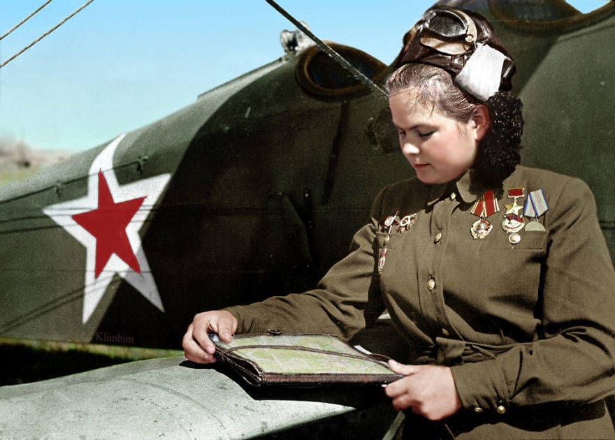 Лётчица Великой отечественной войны Екатерина Рябова, 1945 год