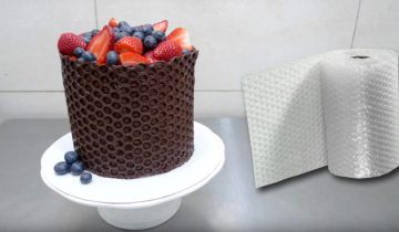 торт из пузырчатой плёнки