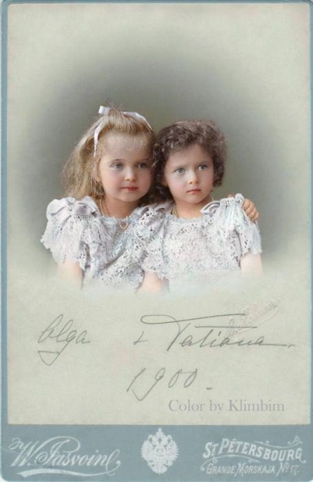 Великие княжны Ольга и Татьяна, 1900 год
