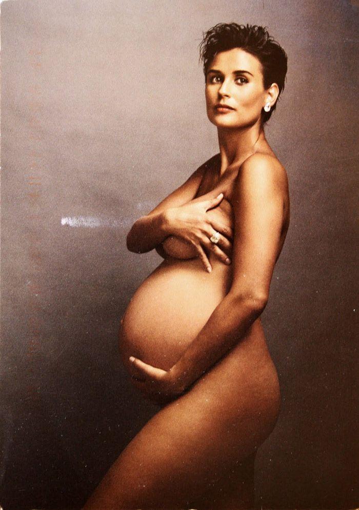 4. Скандально известная фотография Деми Мур, опубликованная в августе 1991 года.