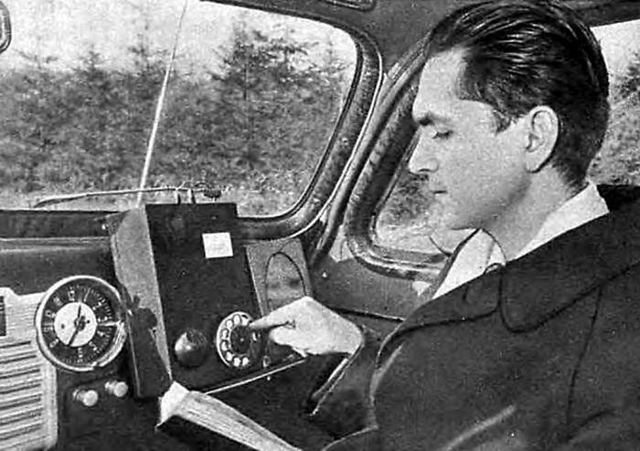 В 1957 году, когда на Западе еще и не думали о мобильной связи, радиоинженер Леонид Куприянов создал первый радиотелефон.