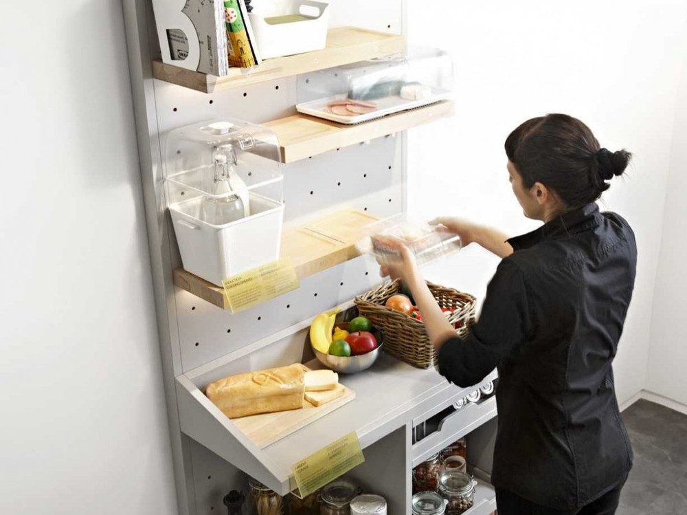 5. Между тем буфет будущего позволяет хранить охлажденные продукты на виду. Тем самым вы избавлены от необходимости постоянно открывать дверь холодильника.