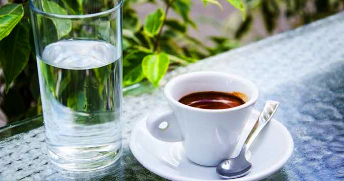 запивать водой