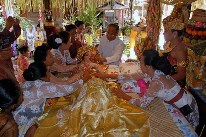 9 обычаев из разных стран