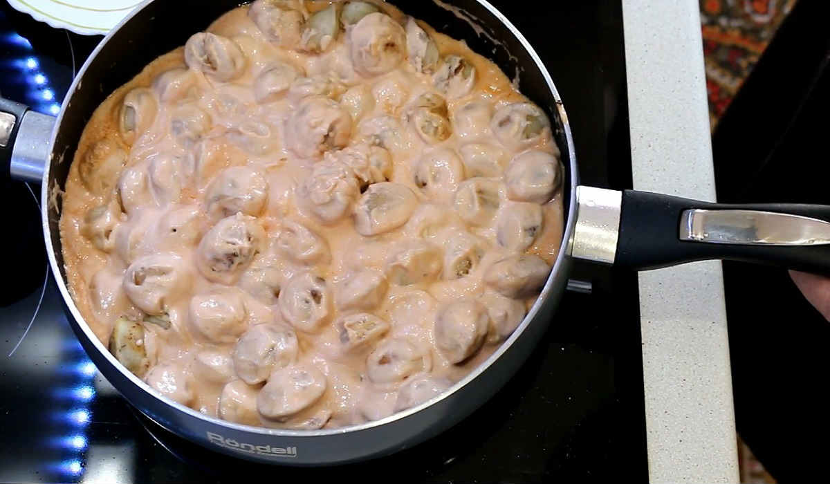 Жареные пельмени на сковороде рецепт замороженные пошаговый с фото в домашних условиях