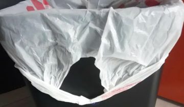 брать обычный пакет для мусорки
