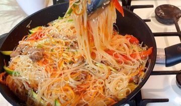 Фунчоза с мясом