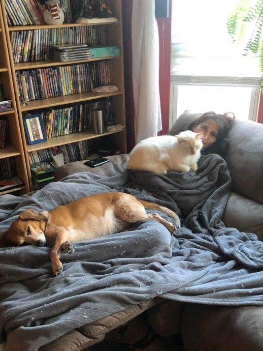 лишились личного пространства