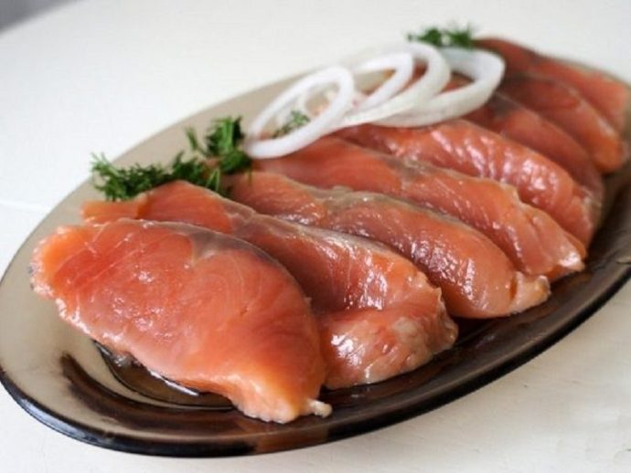 вкусно засолить горбушу